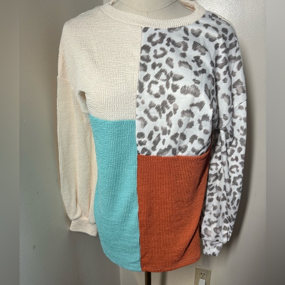 Leopard Patchwork Long Sleeve Top size small new sweatshirt blouse - Picture 7 of 7
